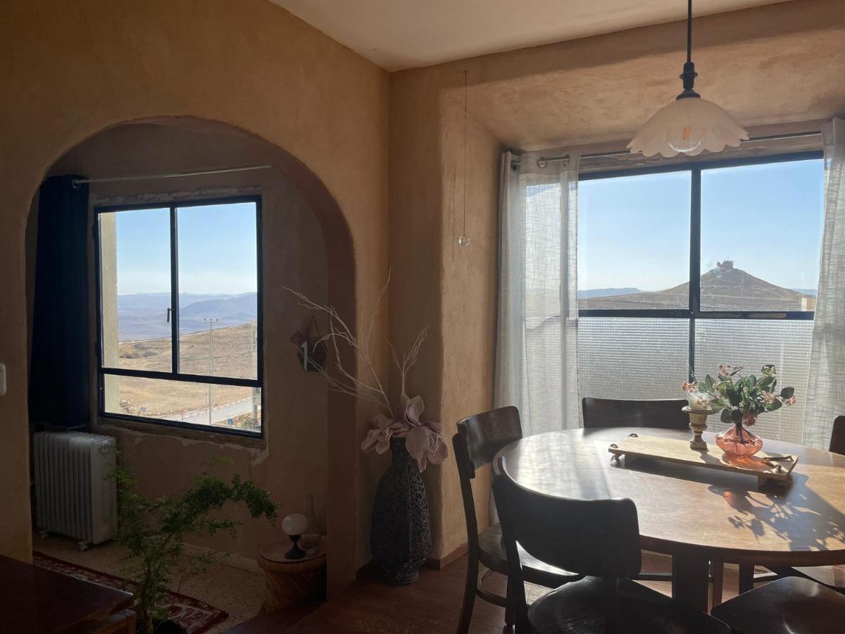 יסמינא- נוף למכתש רמון Apartment Mitzpe Ramon
